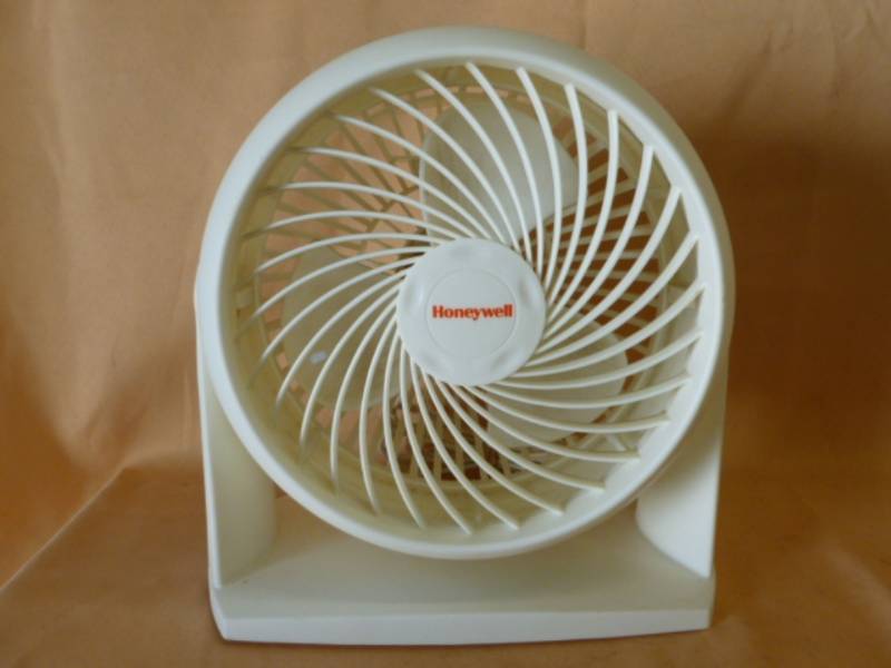 lot 155 image: Fan