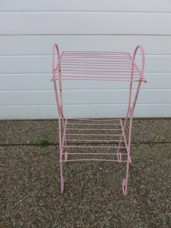lot 169 image: Vintage Metal Stand