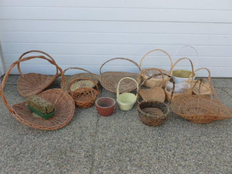 lot 170 image: Baskets