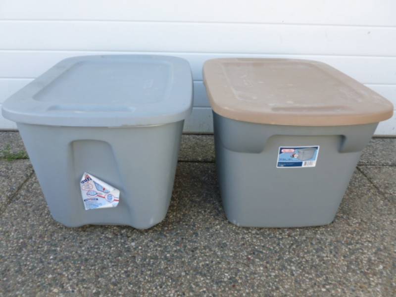 lot 171 image: Storage Totes