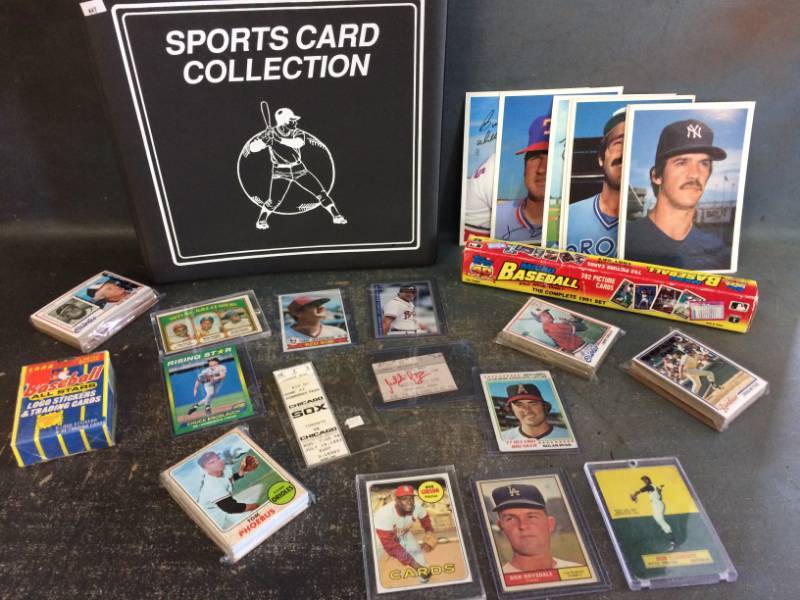 lot 22 image: Sports Card Collection with 1960 Dan Drysdale