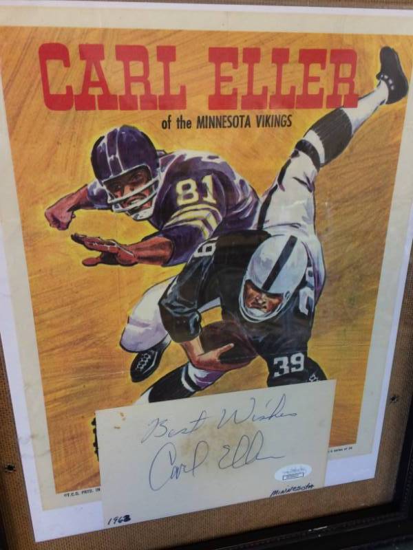 lot 63 image: JSA Authenticated Carl Eller Autographed & Vintage Topps Pinup Framed