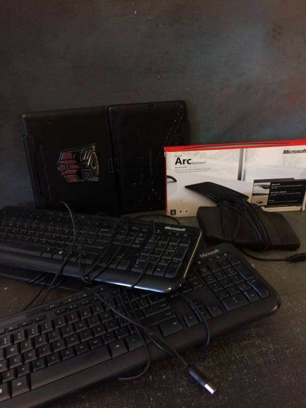 lot 65 image: Assorted Keyboards, Tablets and More
