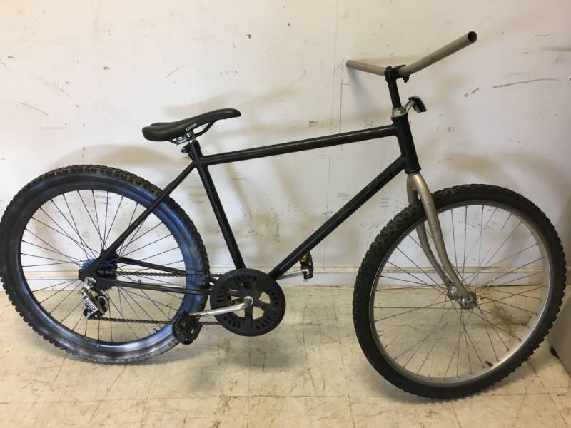 lot 109 image: Huffy Bicycle