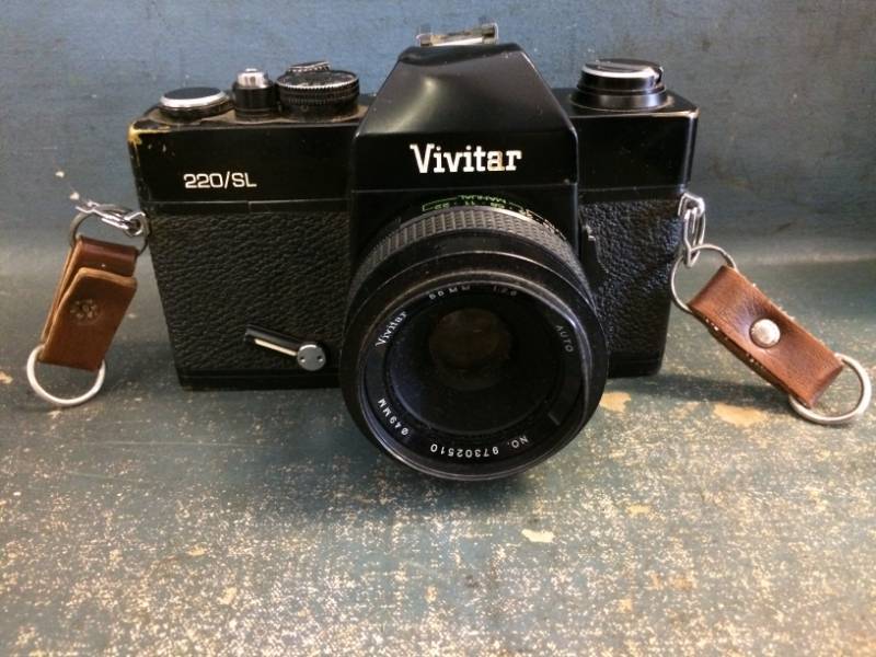 lot 77 image: Vivitar Camera and Case