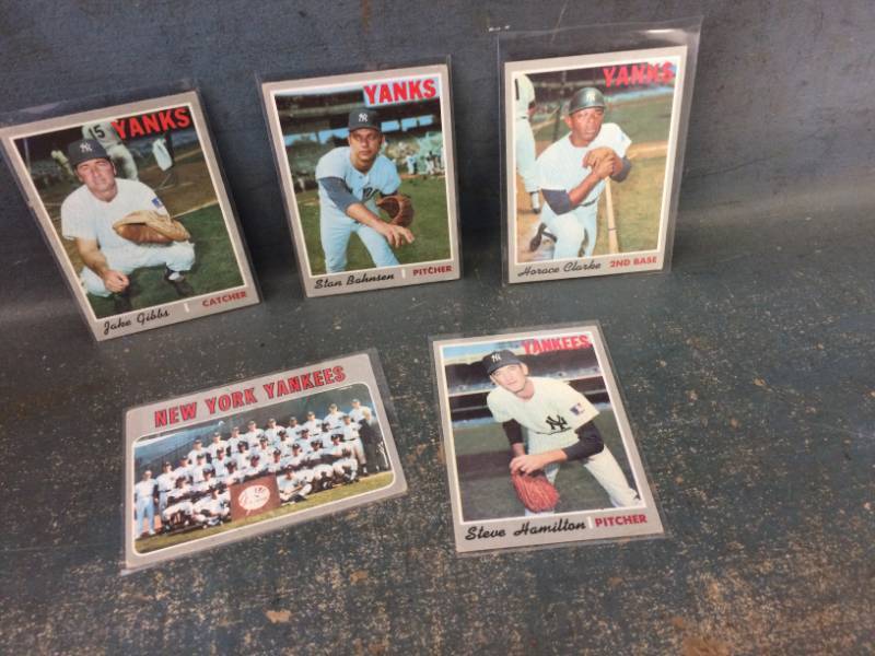 lot 79 image: Vintage NY Yankees Team and Players Cards with Joe Pepitone