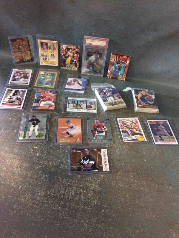 lot 90 image: Sports Rookie Cards with Jack Morris, Dwight Evans, Michael Jordan and More