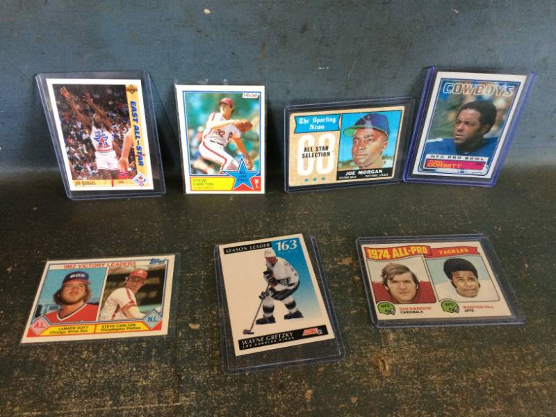 lot 98 image: All-Star and All-Pro Sports Cards with 1969 Joe Morgan, Tony Dorsett, Steve Carlton and More