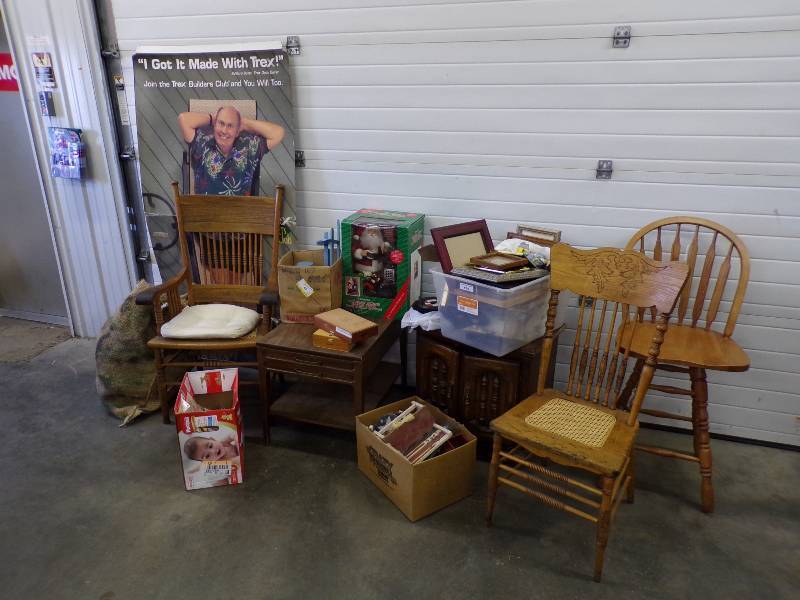 lot 51 image: Huge Assorted Lot