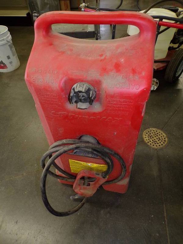 lot 27 image: 14 Gallon Gas Caddy