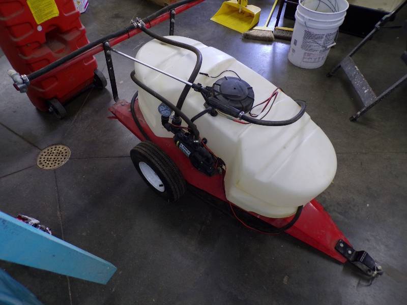 lot 28 image: 20 Gallon Lawn and Garden Sprayer