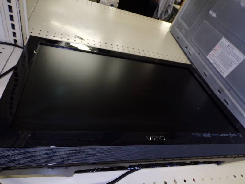 lot 30 image: 24 Flat Screen TV