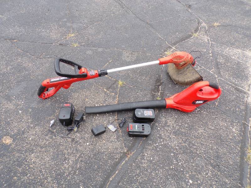 lot 71 image: Black N Decker Cordless String Trimmer, Garden Sheer and Blower