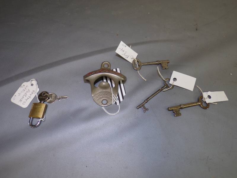 lot 109 image: Skeleton Keys, Opener and Paddle Lock