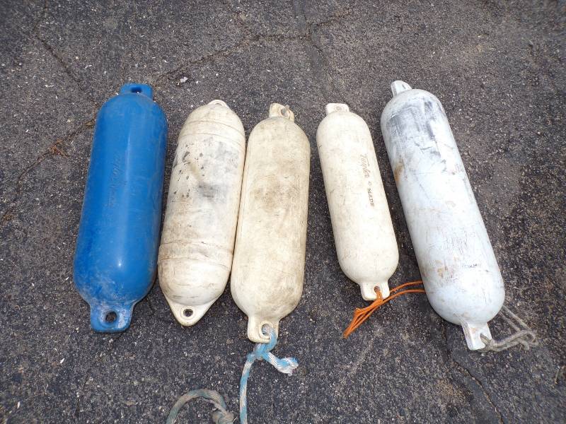 lot 146 image: 5 Boat Bumpers
