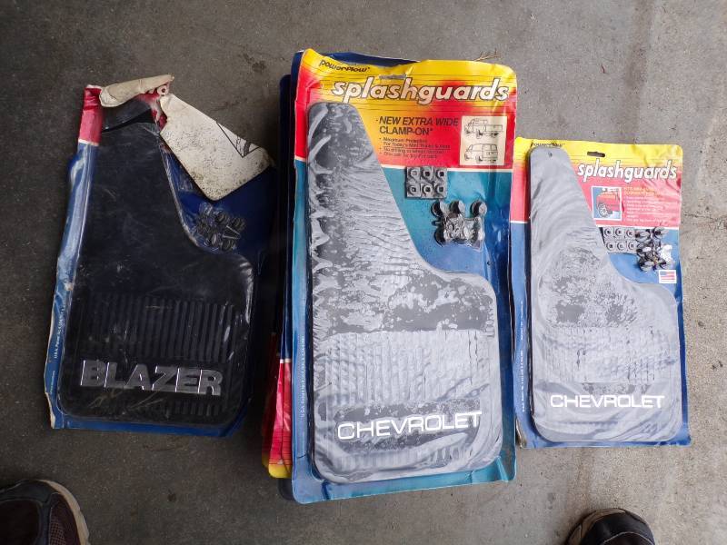 lot 160 image: 14 Pair of Assorted Mud Flaps