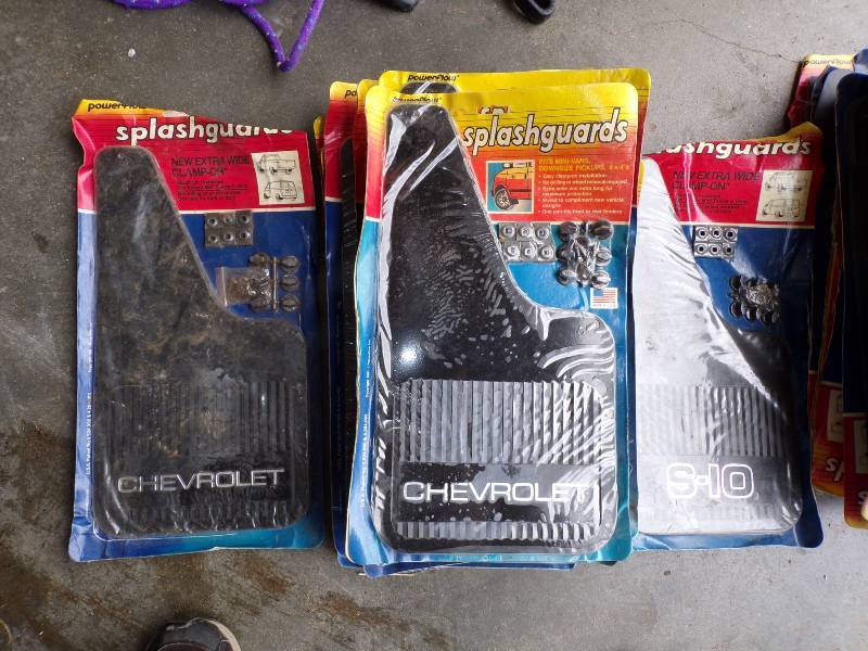 lot 161 image: 14 Pair of Assorted Mud Flaps