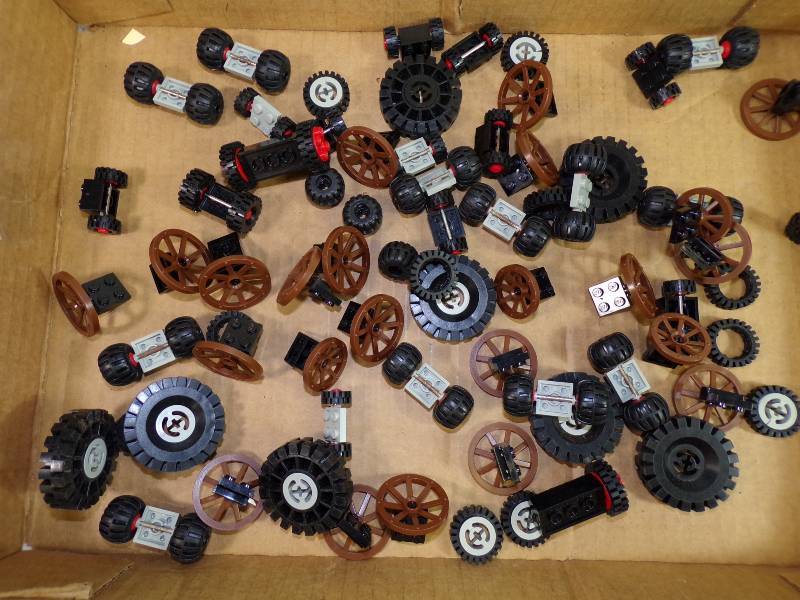lot 175 image: Lego Wheels