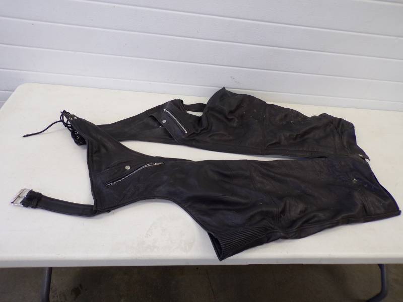 lot 228 image: 5X Leather Chaps