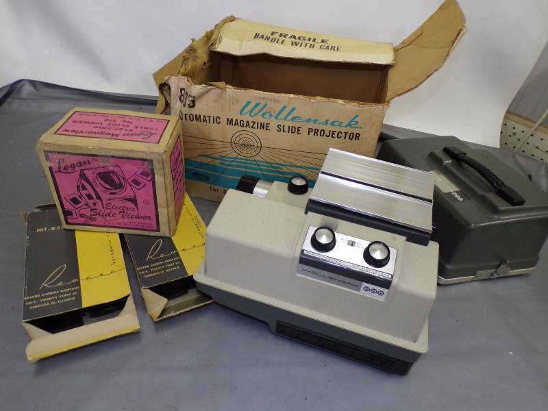 lot 239 image: Wollensak Automatic Magazine Slide Projector with Magazines and slide Viewer