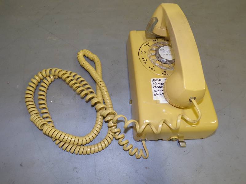 lot 246 image: Vintage Telephone
