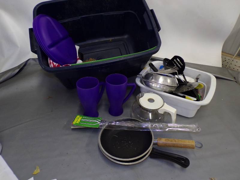 lot 248 image: Camping Set with Tote