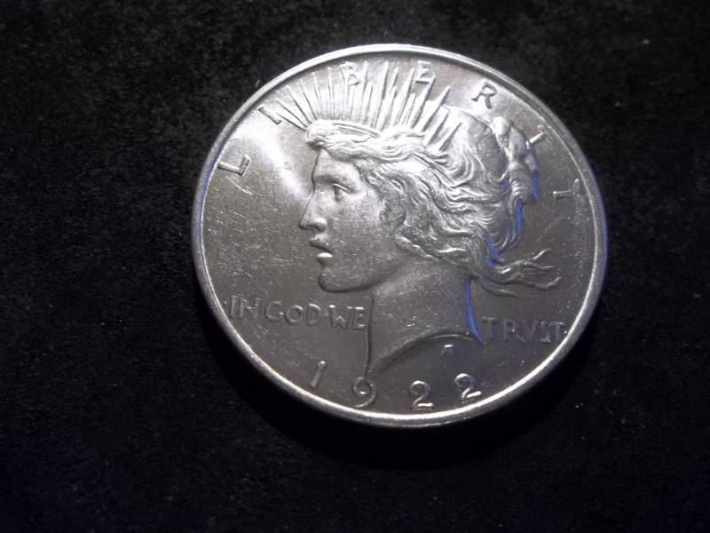 1922 D  Silver Peace Dollar