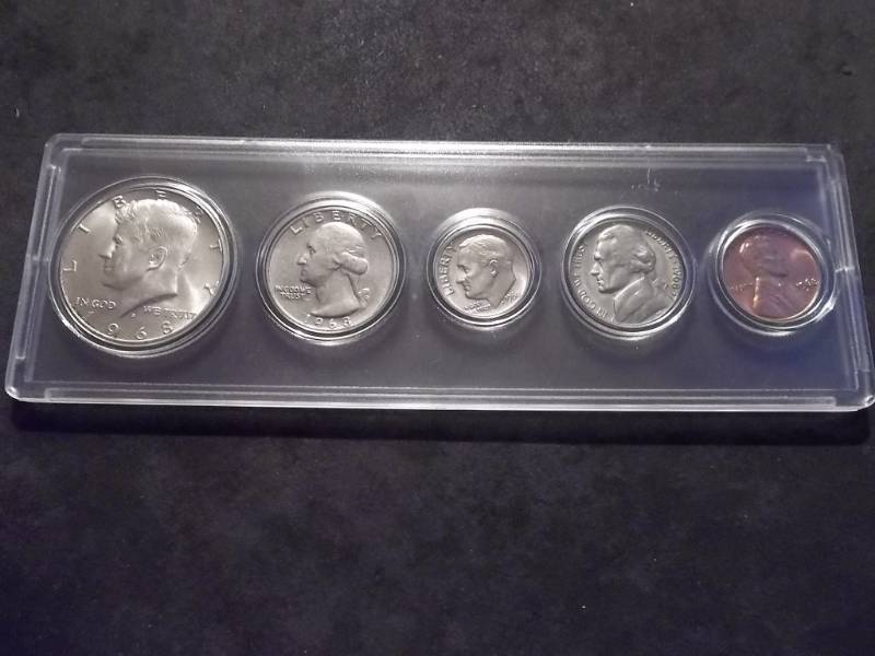 1968 US  Uncirculated Mint Set