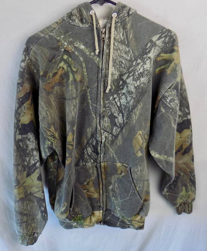 (4) Fall & Winter Sportsman Items
