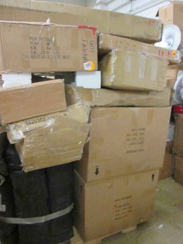 lot 23 image: Pallet of Furniture Damaged or Mis...