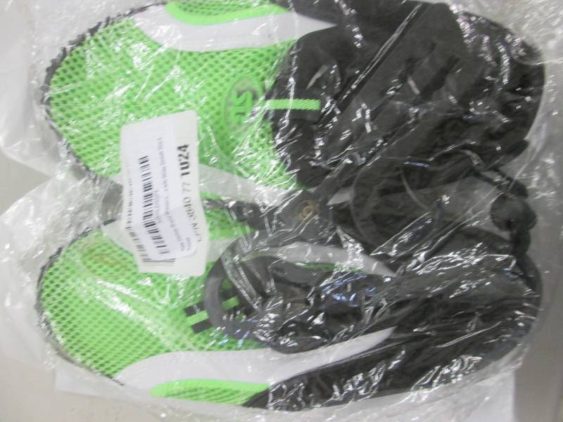 lot 41 image: 2 pr StarBay Womens Size 6 Water S...