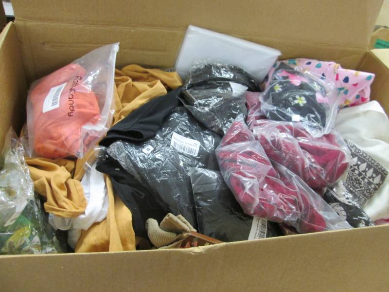 lot 49 image: Large Lot of NWT Ladies Clothing in...