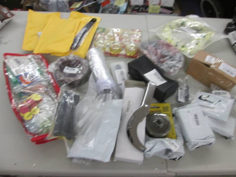 lot 63 image: Misc Items including watermelon sli...