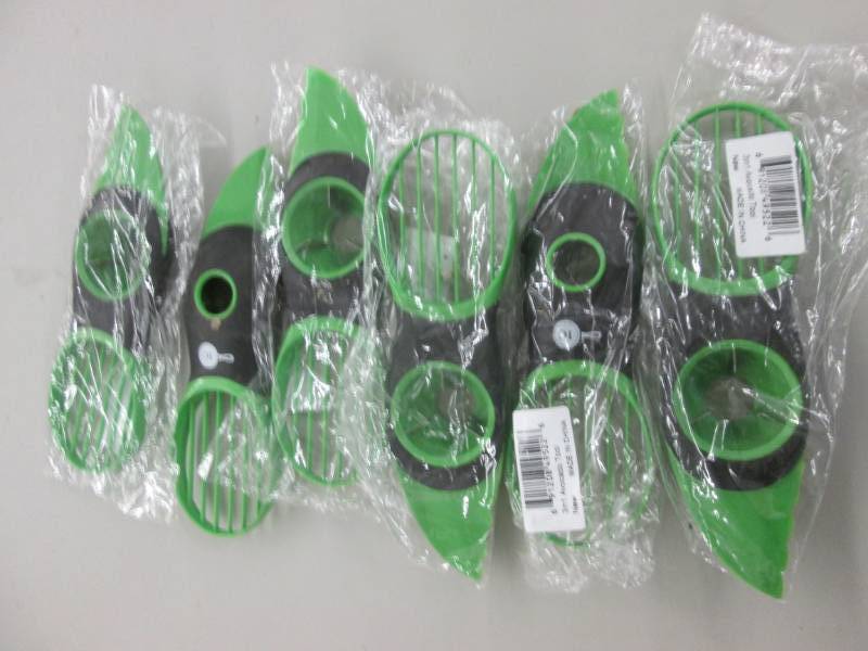 lot 88 image: Lot of 6- 3 in1 Avocado Tool...