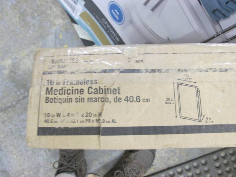 lot 146 image: 16 in. W x 20 in. H X 4 in. D Reces...