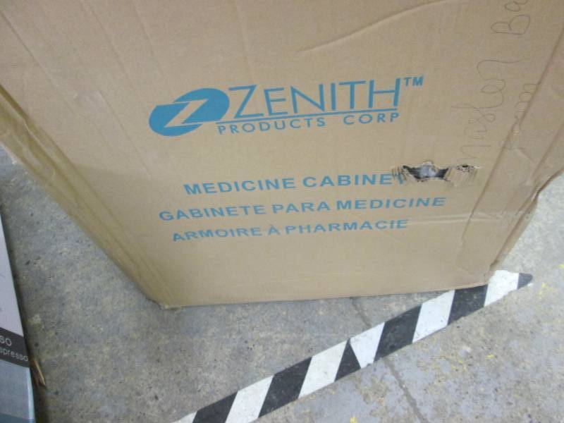 lot 171 image: Zenith Early American 22-14 in. W ...