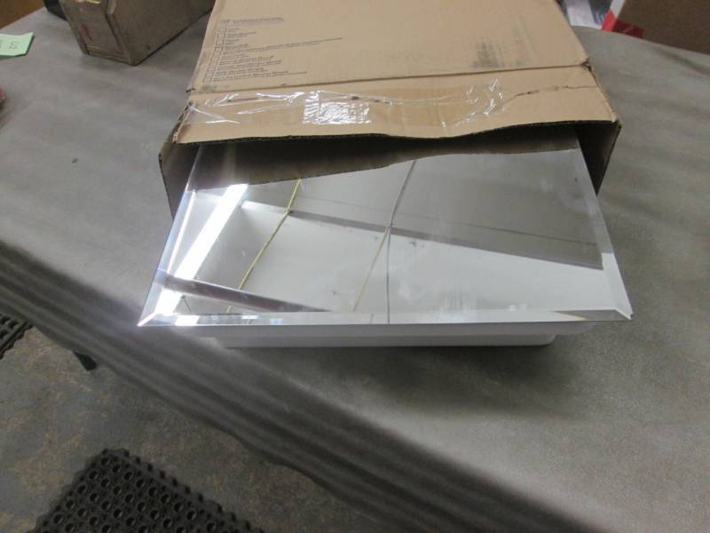 lot 178 image: 16 in. W x 20 in. H X 4 in. D Reces...