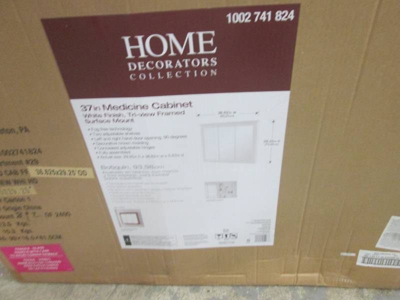 lot 218 image: Home Decorators Collection 36-58 i...