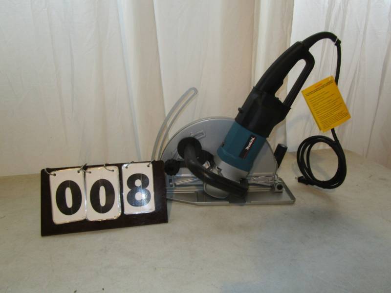 lot 8 image: Makita 14 Angle Cutter