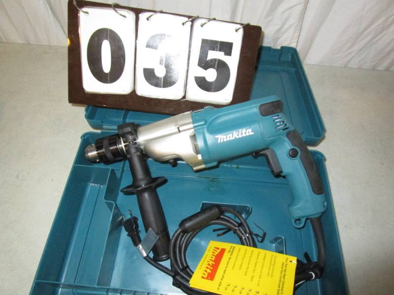 lot 35 image: Makita 34 Hammer Drill