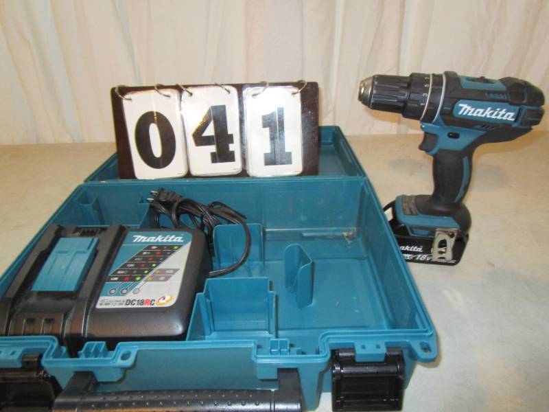 lot 41 image: Makita Cordless 12 Hammer Drill