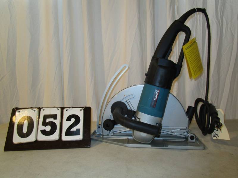 lot 52 image: Makita 14 Angle Cutter