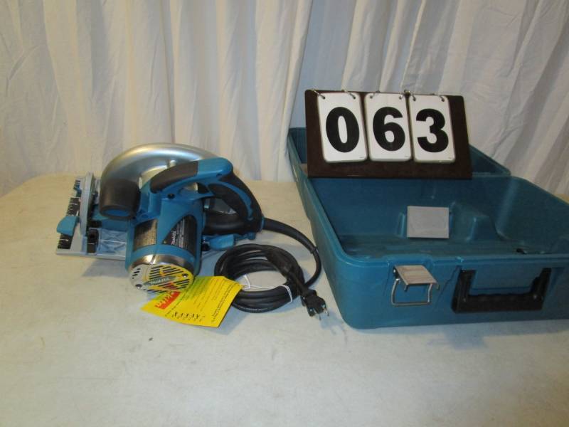 lot 63 image: Makita 7-14 Magnesium Circular Saw