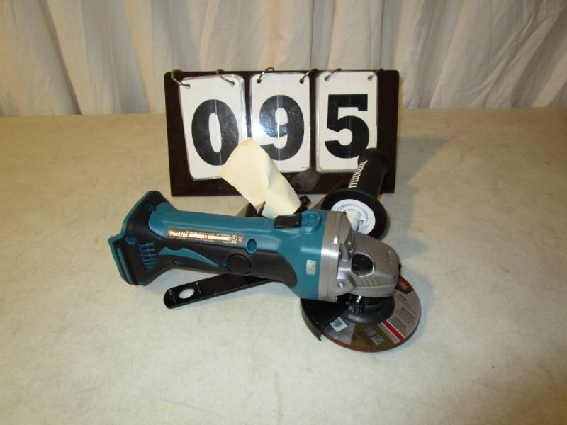 lot 95 image: Makita 4-12 Cordless Cut OffAngle Grinder Tool