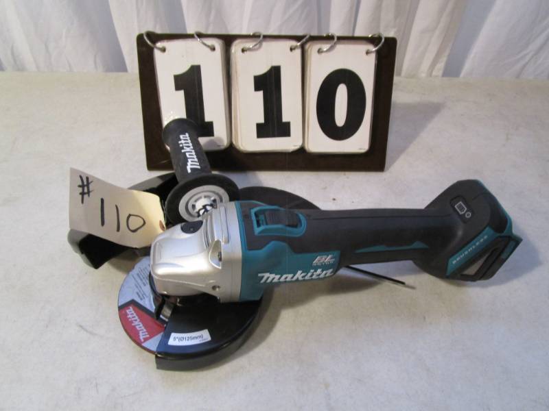 lot 110 image: Makita 18V LXT Cordless 4-12 5 Cut Off Angle Grinder