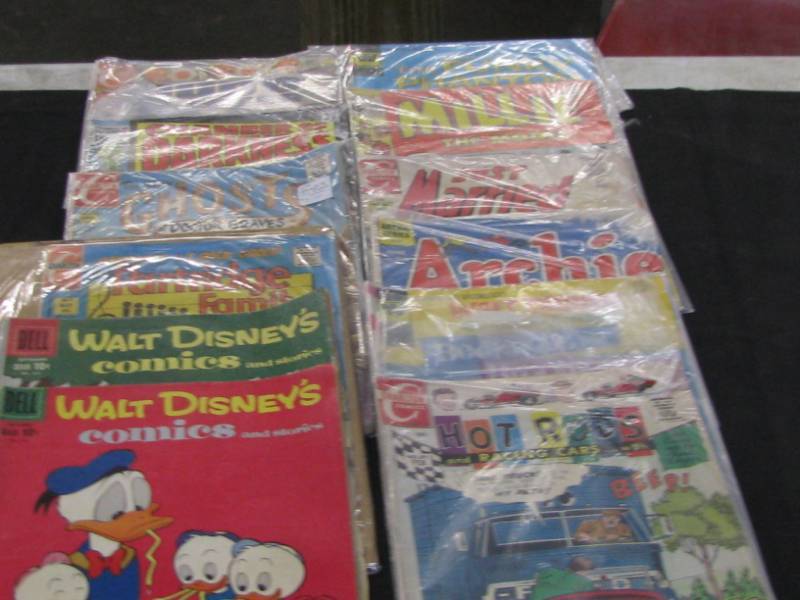 lot 16 image: Comic Books