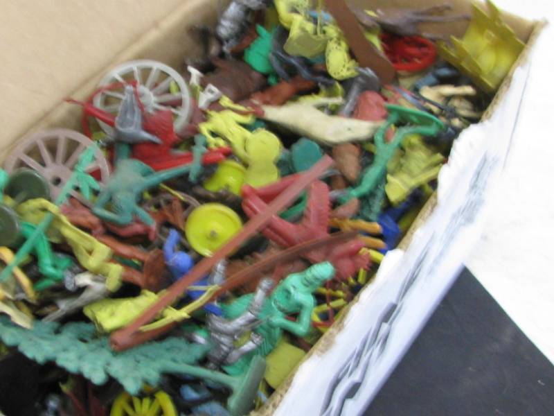 lot 85 image: Cowboys & Indians Toys