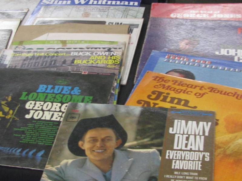 lot 101 image: Vintage Albums