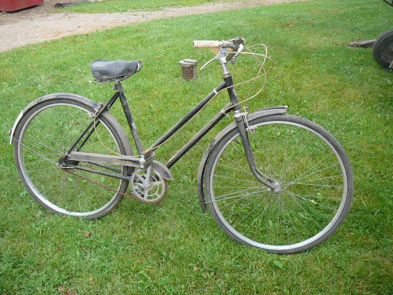 Vintage Triumph Bike