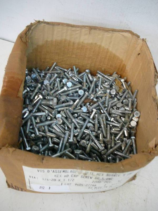 Box Of Hex Head Bolts gr 5